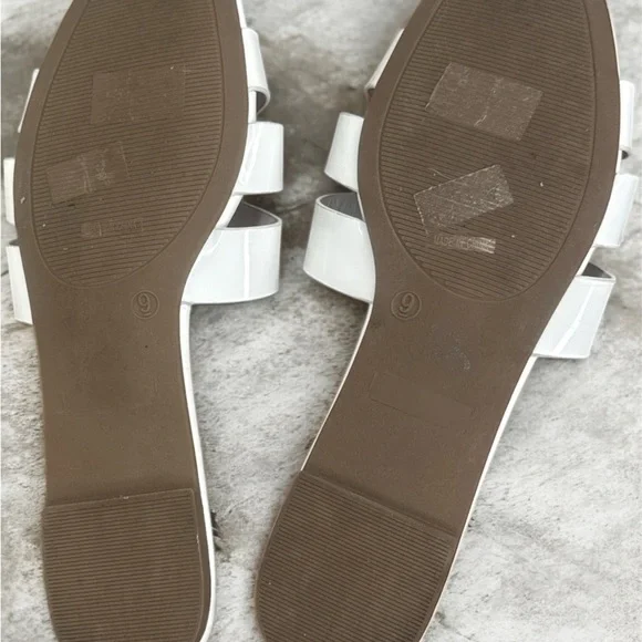 BAMBOO White Patent Mules - Picture 5 of 7